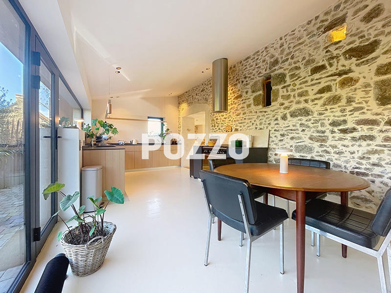 Maison - 163 m² - 6 pièces