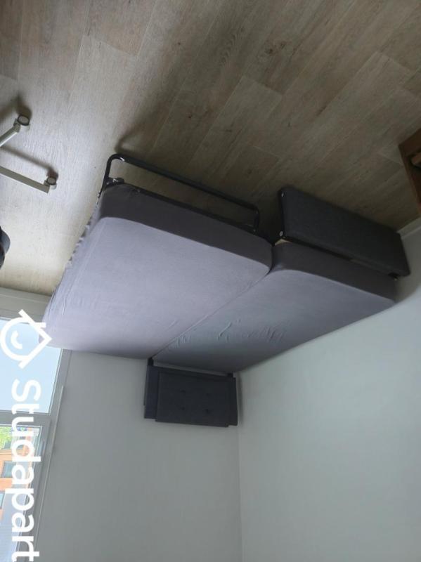 Chambre - 9 m² - 1 pièce