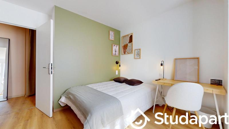 Chambre - 10 m² - 1 pièce