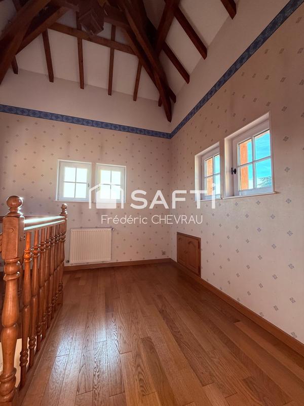 Maison - 261 m² - 7 pièces