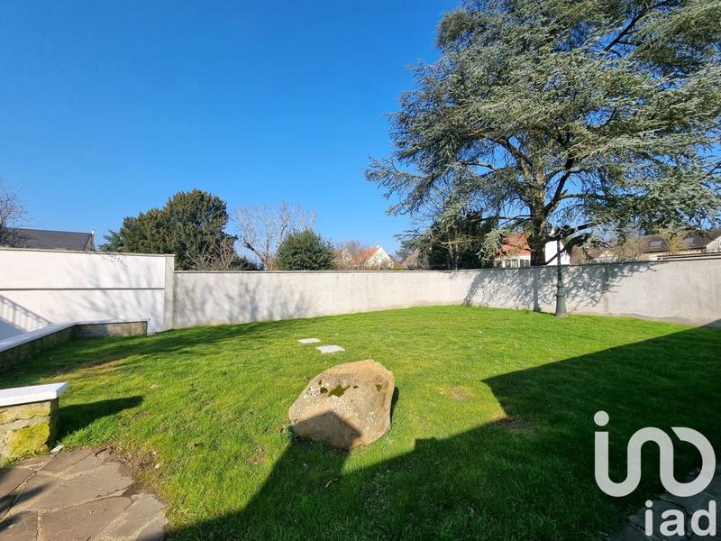 Maison - 216 m² - 7 pièces