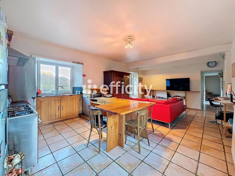 Mas - 300 m² - 11 pièces