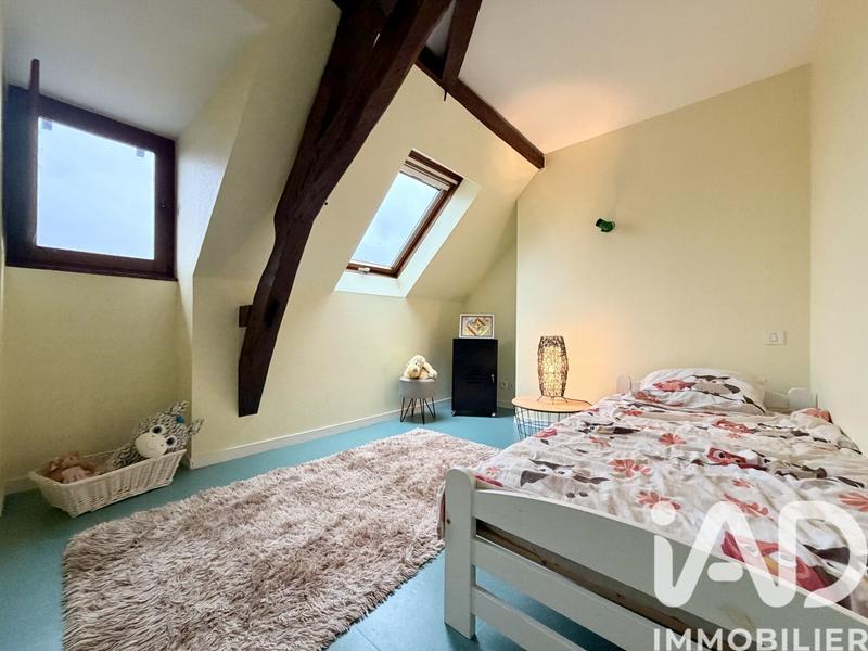 Maison - 210 m² - 10 pièces