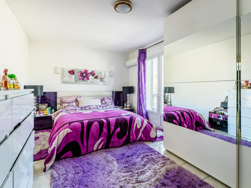 Maison - 232 m² - 12 pièces