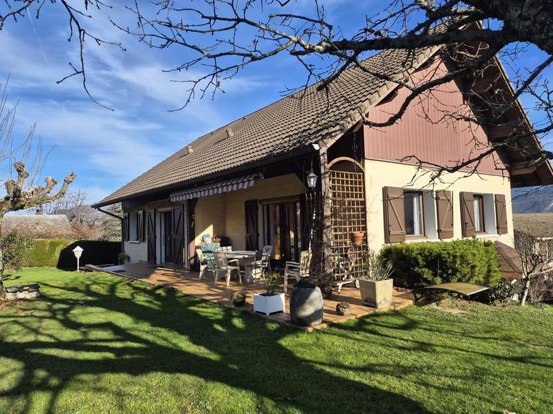 Maison - 140 m² - 5 pièces