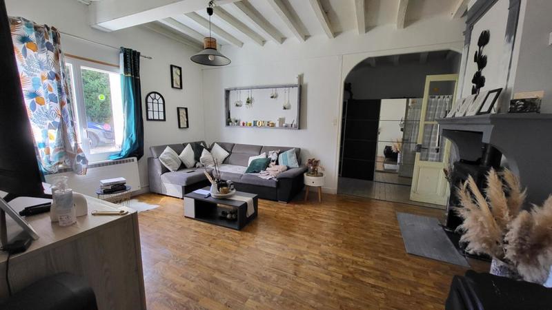 Maison - 210 m² - 8 pièces