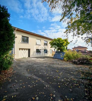 Maison ancienne - 171 m² - 6 pièces