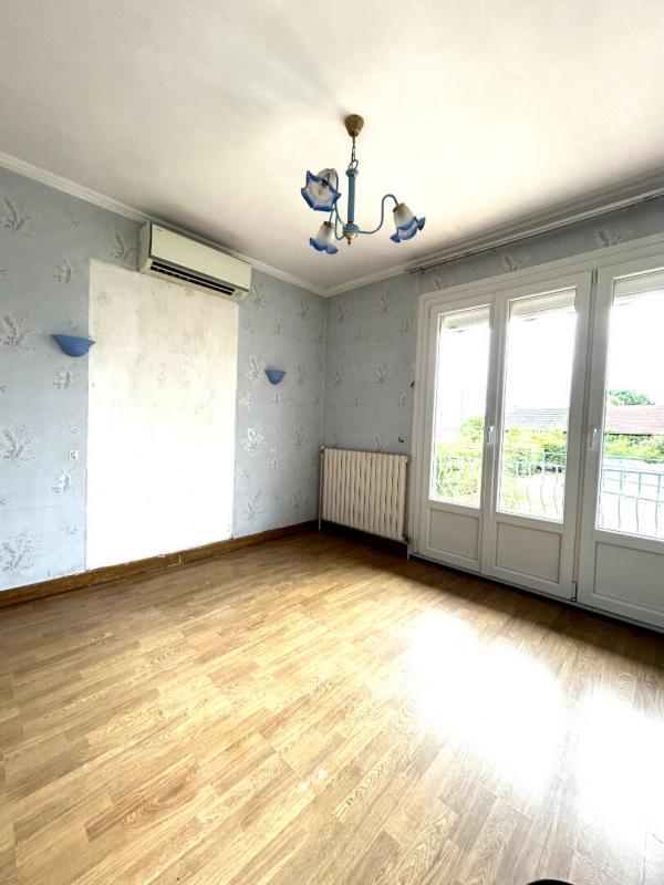 Maison - 107 m² - 6 pièces