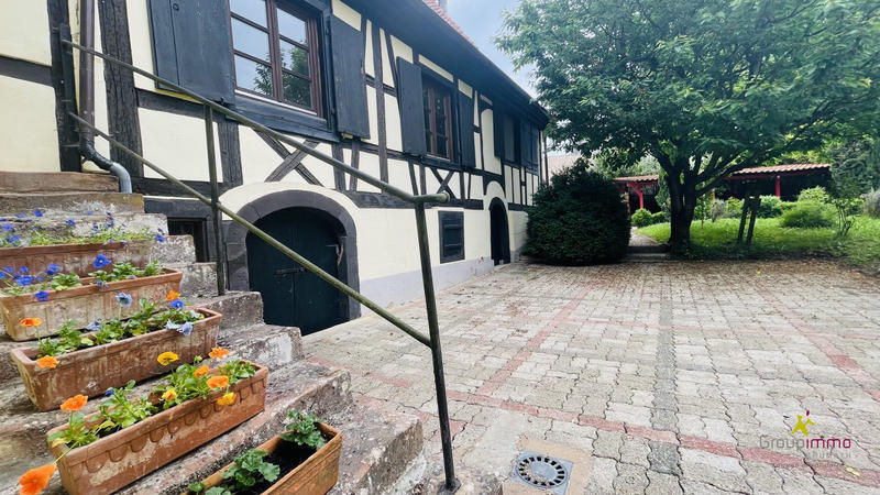 Maison ancienne - 378 m² - 15 pièces