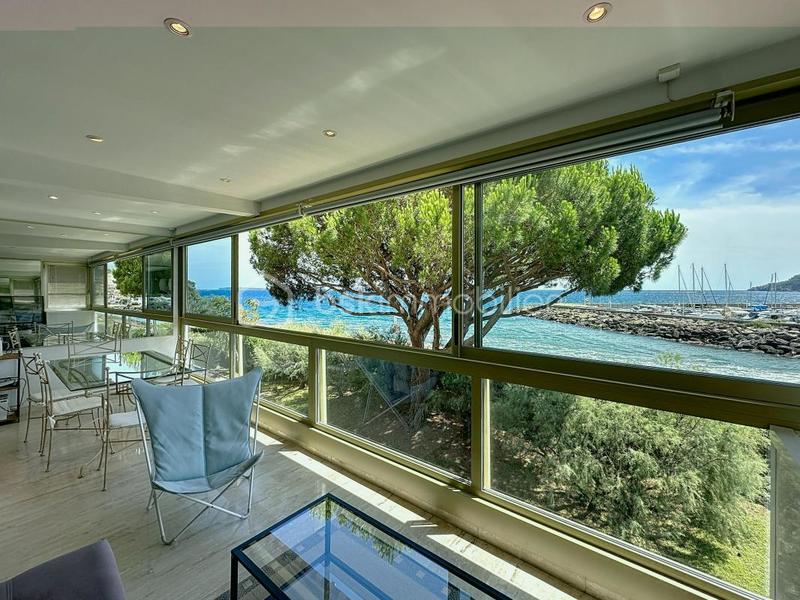 Appartement - 93 m² - 3 pièces