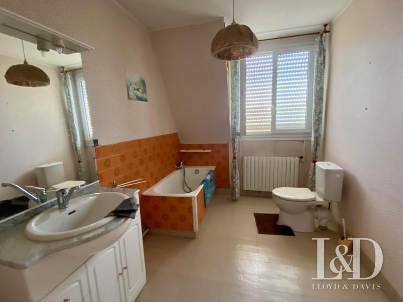 Maison ancienne - 140 m² - 6 pièces