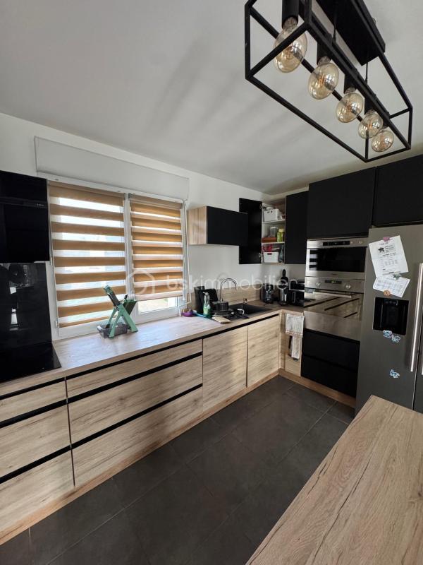 Maison - 150 m² - 8 pièces