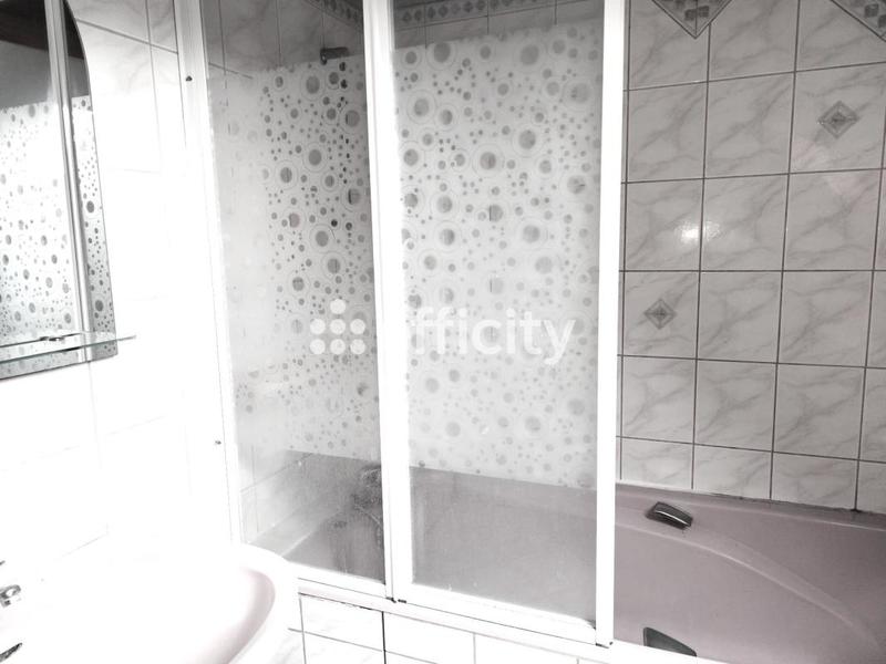 Villa - 140 m² - 6 pièces