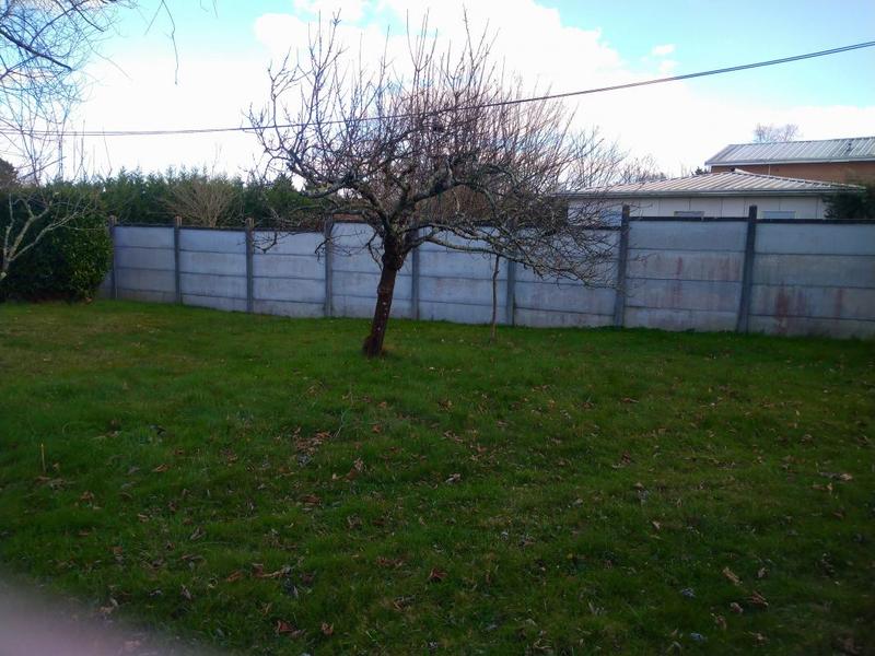 Terrain constructible - 1 200 m²