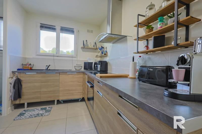 Appartement - 104 m² - 5 pièces