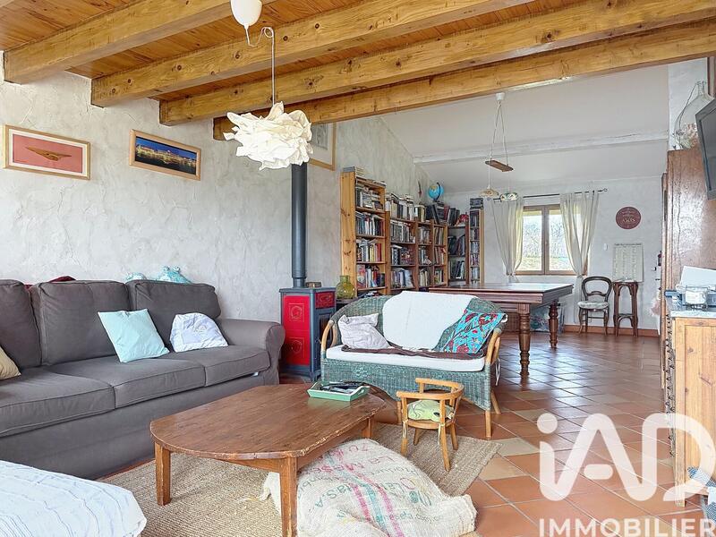 Maison - 200 m² - 6 pièces