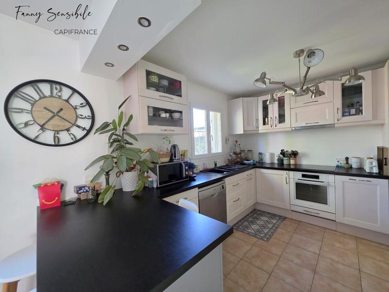 Maison - 92 m² - 4 pièces