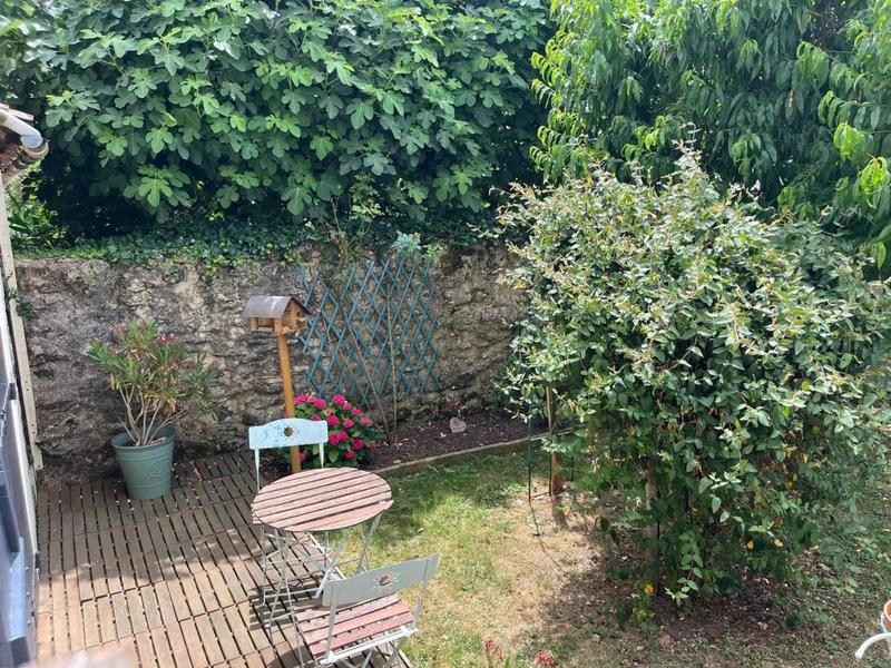 Maison en pierre - 254 m² - 7 pièces