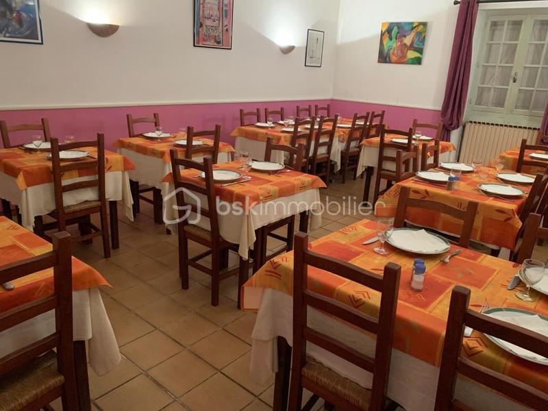 Maison ancienne - 353 m² - 8 pièces