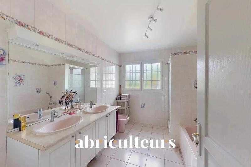 Maison - 160 m² - 5 pièces