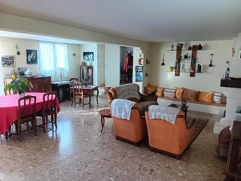 Maison - 133 m² - 6 pièces