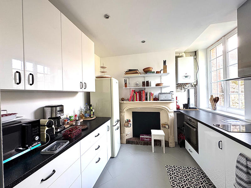 Maison - 140 m² - 5 pièces