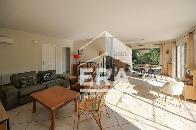 Maison - 137 m² - 7 pièces