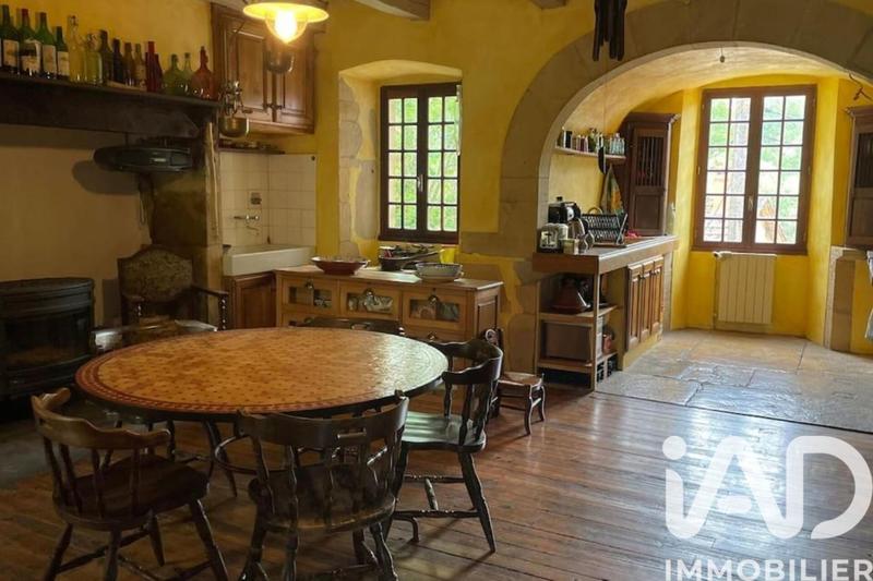 Maison - 195 m² - 8 pièces