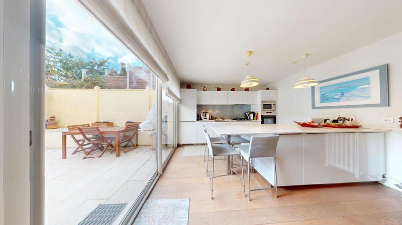 Maison - 142 m² - 4 pièces