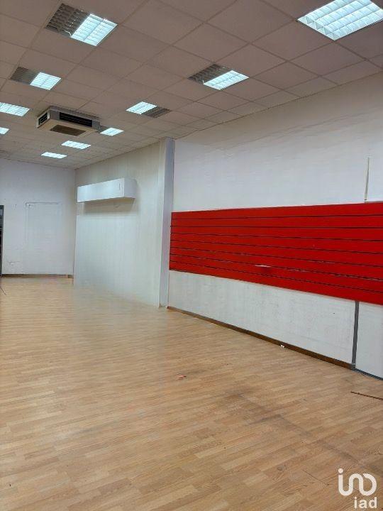 Local commercial - 750 m²