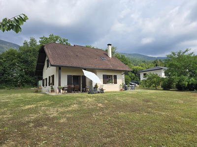 Maison - 177 m² - 6 pièces