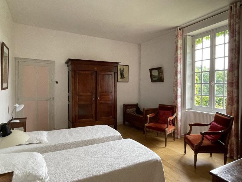 Maison - 234 m² - 6 pièces