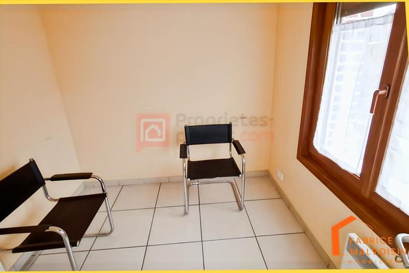 Maison - 80 m² - 5 pièces