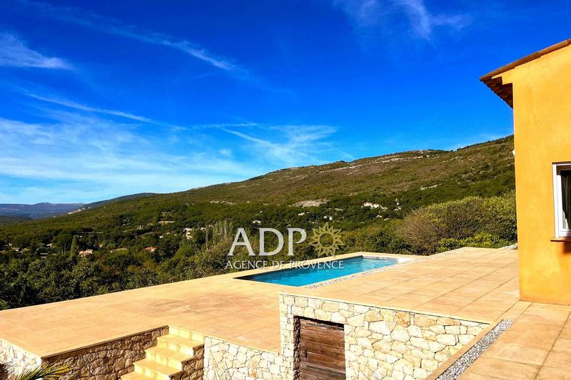 Maison - 140 m² - 4 pièces