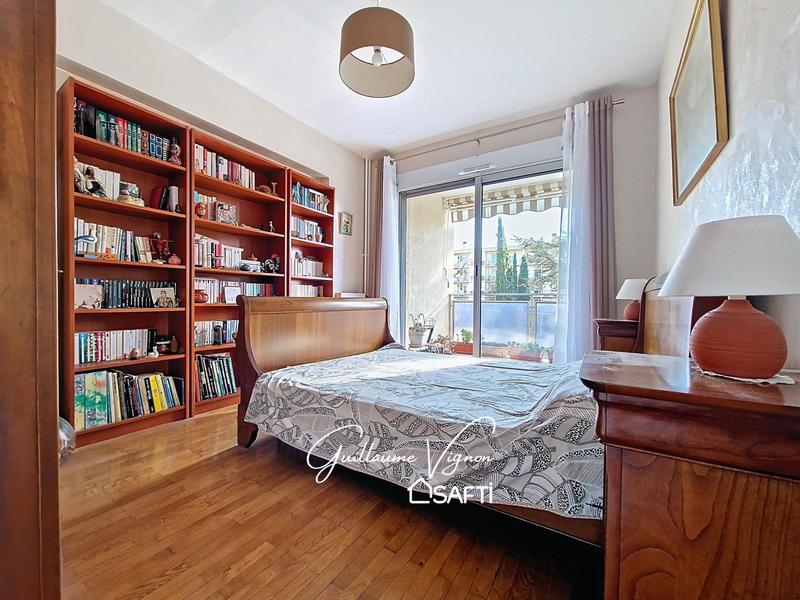 Appartement - 95 m² - 4 pièces