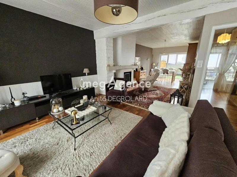 Appartement - 145 m² - 4 pièces