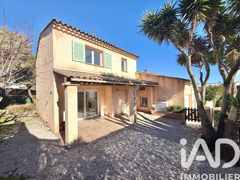 Maison - 122 m² - 5 pièces