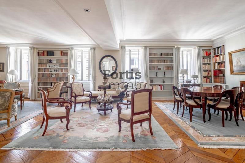 Appartement - 204 m² - 7 pièces