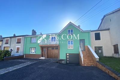 Maison - 230 m² - 8 pièces