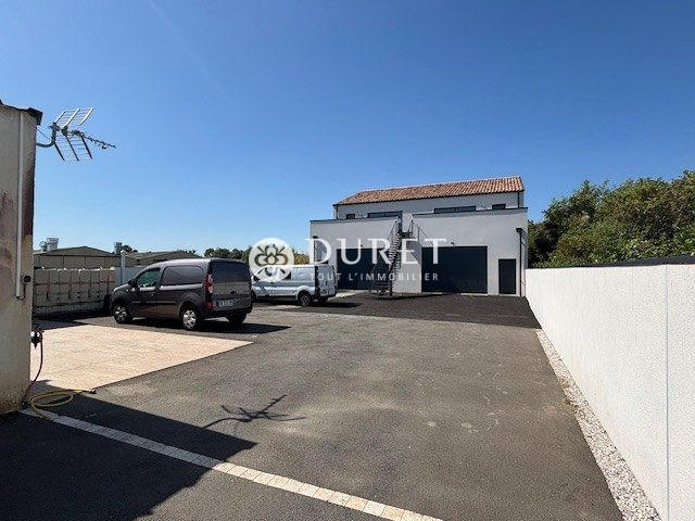 Local d'activités - 770 m²