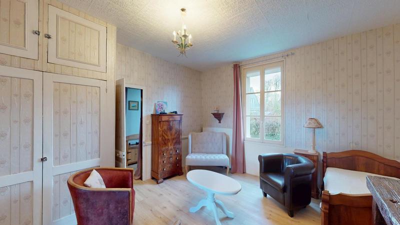 Demeure - 101 m² - 6 pièces