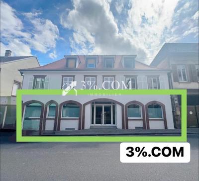 Local commercial - 204 m²