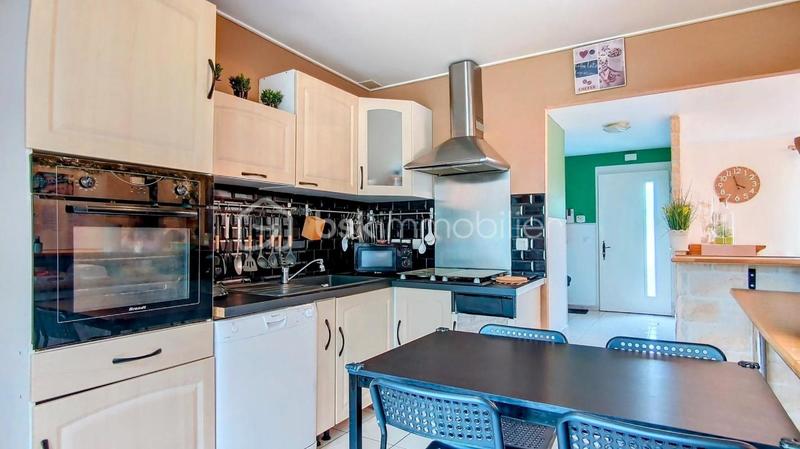 Maison - 105 m² - 4 pièces