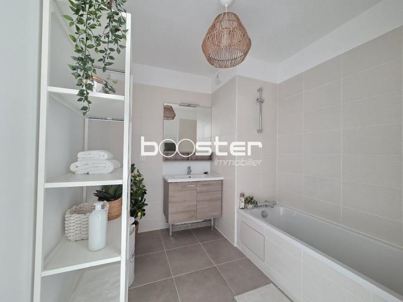 Appartement ancien - 92 m² - 4 pièces