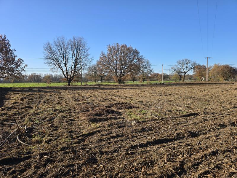 Terrain constructible - 1 401 m²