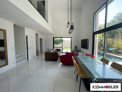 Villa - 145 m² - 6 pièces