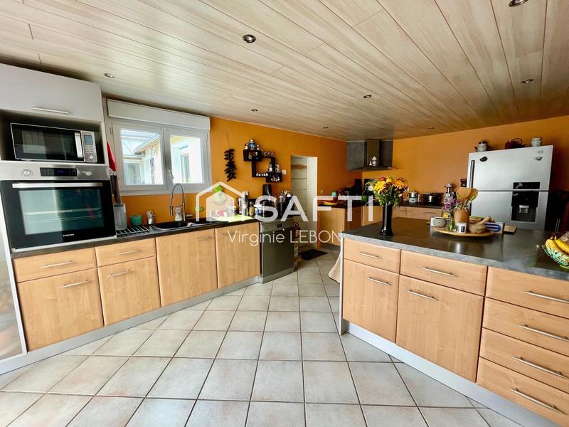 Maison - 160 m² - 6 pièces