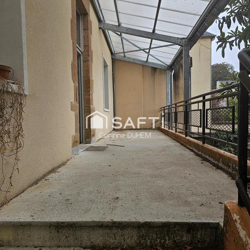 Local commercial - 200 m² - 10 pièces