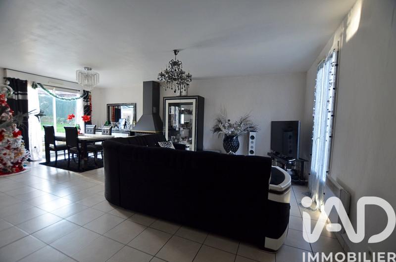 Maison - 90 m² - 5 pièces