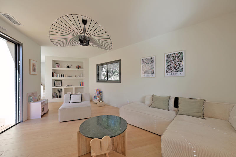 Villa - 167 m² - 6 pièces